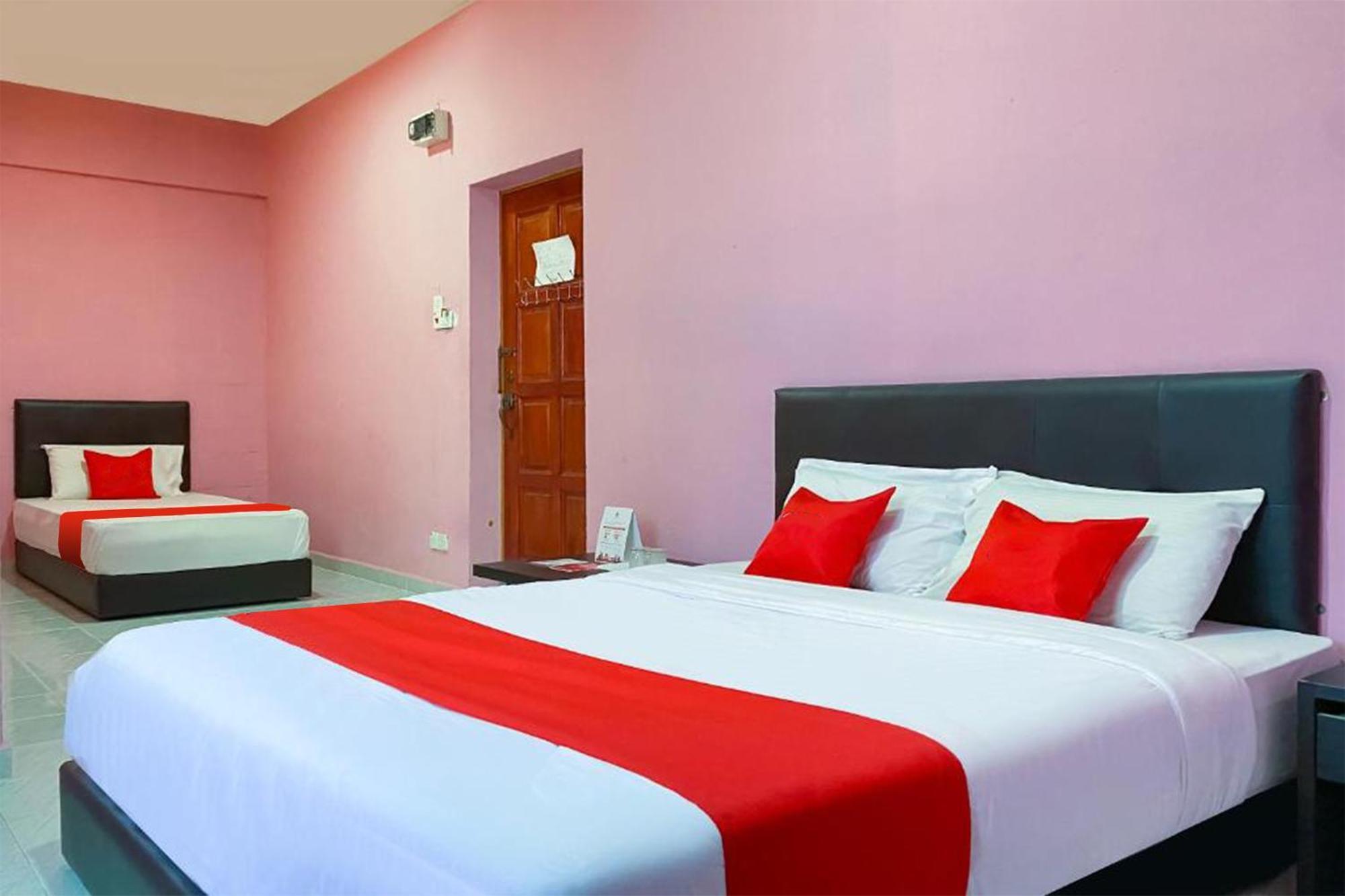 Coop Hotel Kangar Exterior foto